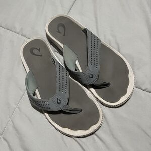 Olukai Ulele Golf Sandals Flip Flops Gray Beach Coastal Vacation Mens Size 13